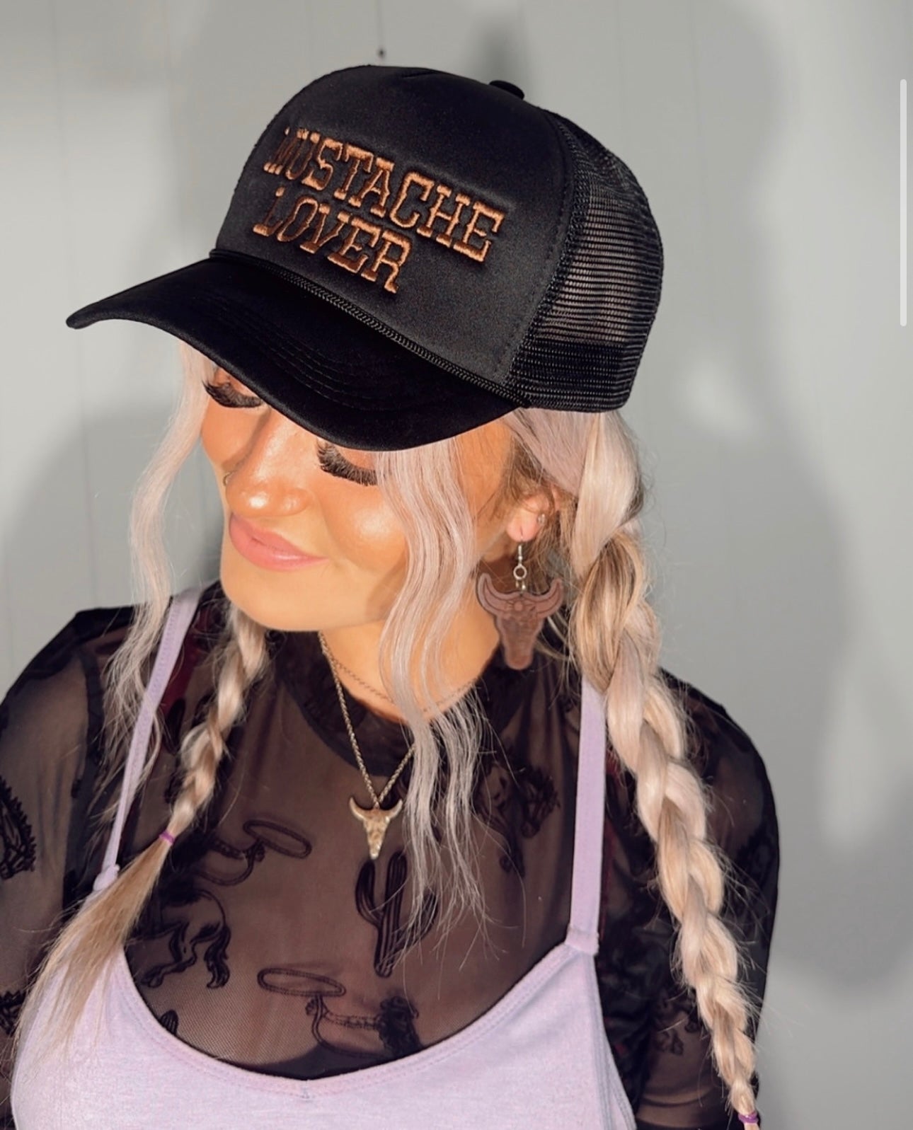 “mustache lover” trucker hat. RTS